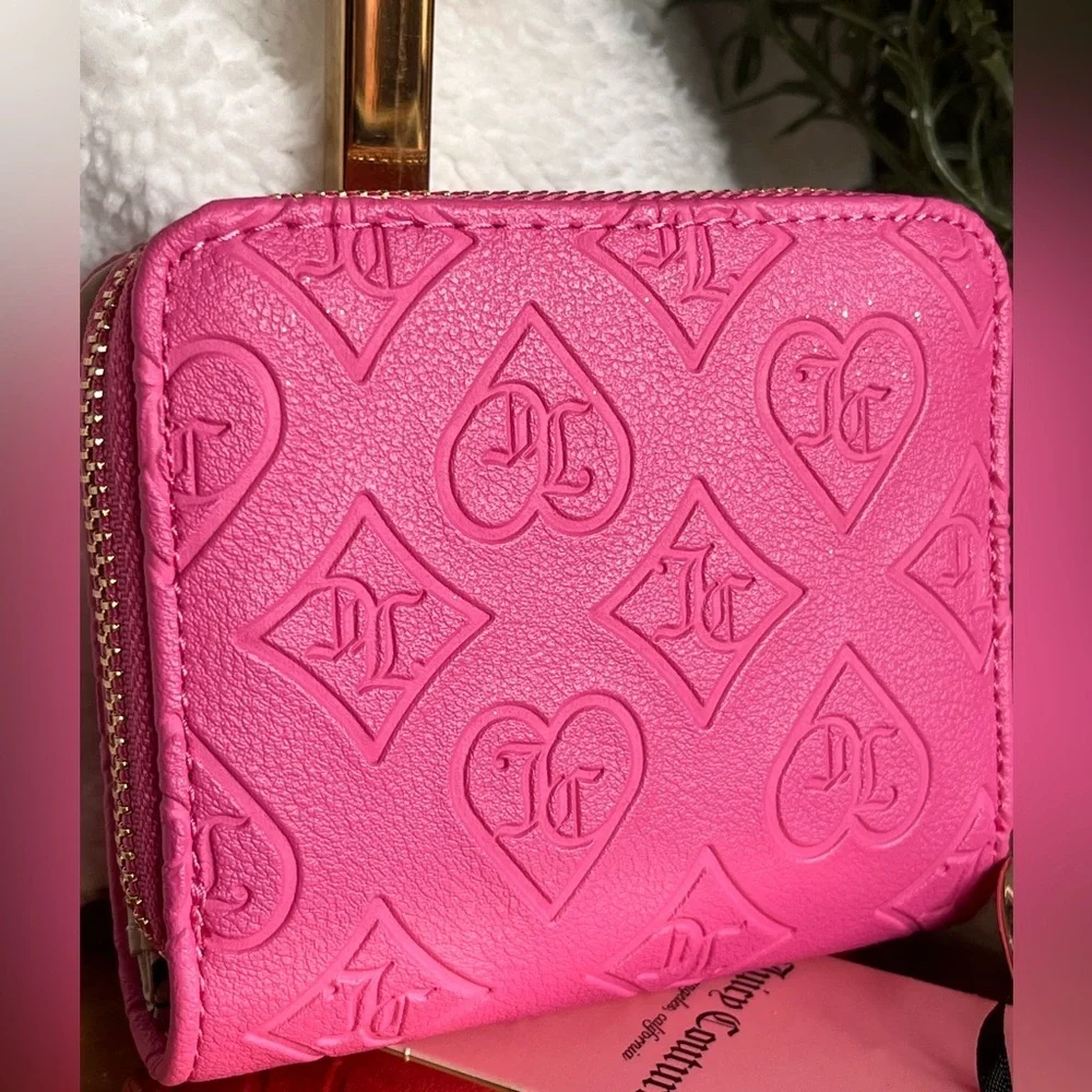 Juicy Couture heart organization while